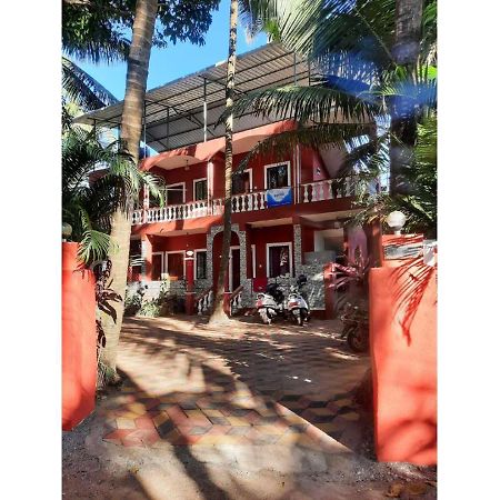 Beach Vibes Guest House باغا المظهر الخارجي الصورة